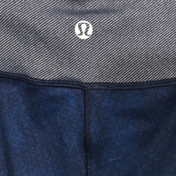 Lululemon Special Edition Sashiko Denim Blue Print Wonder Under Crop Leggings - Picture 6 of 9
